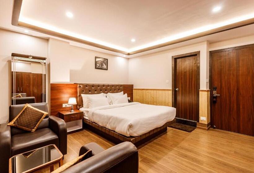 스탠다드 룸 킹사이즈 침대, Lha Yul Nearby Mg Road Gangtok