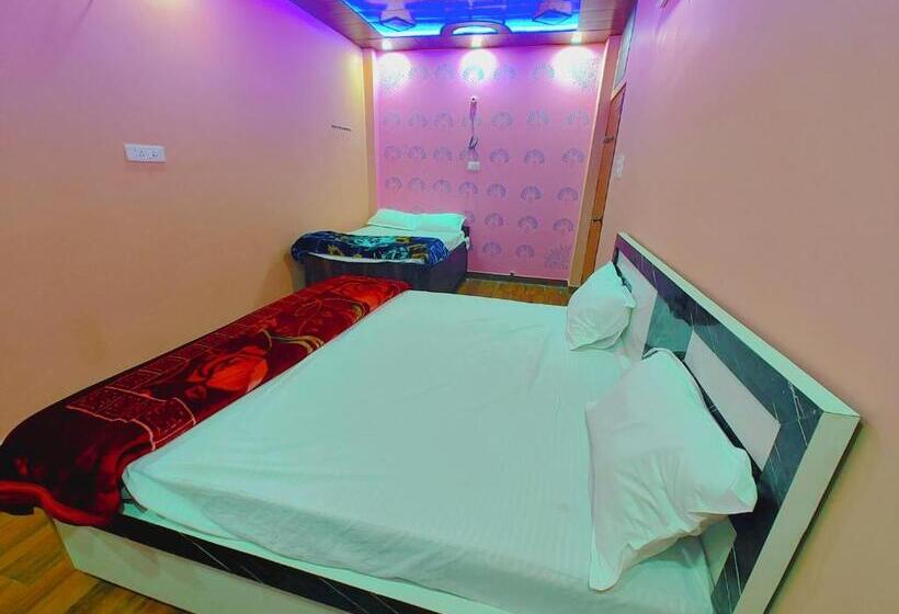 Трехместный Номер Базовый, Ayodhya Residency 5 Min Walking From Ram Janmabhoomi