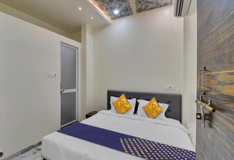 Трехместный Номер Классика, Oyo Hotel Raj Inn
