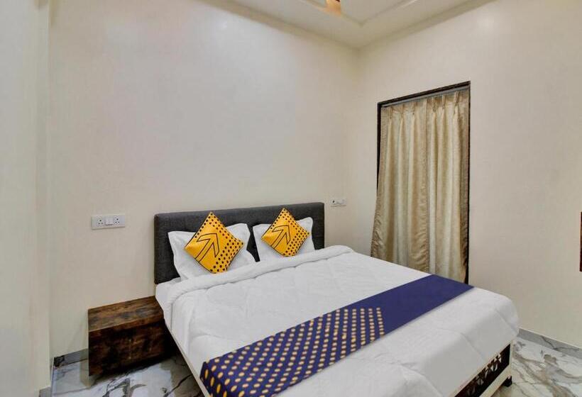 Трехместный Номер Классика, Oyo Hotel Raj Inn