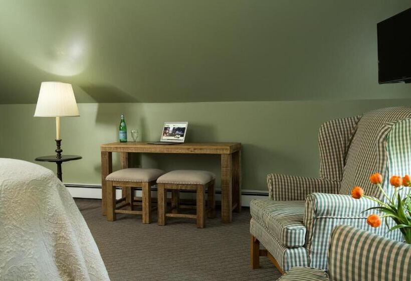 Номер Стандарт, Wolf Cove Inn