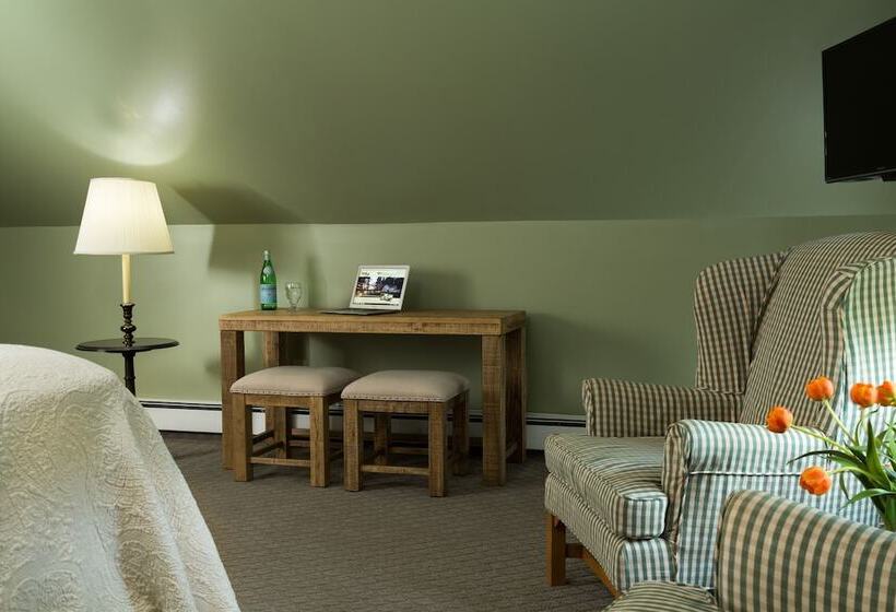 Номер Стандарт, Wolf Cove Inn