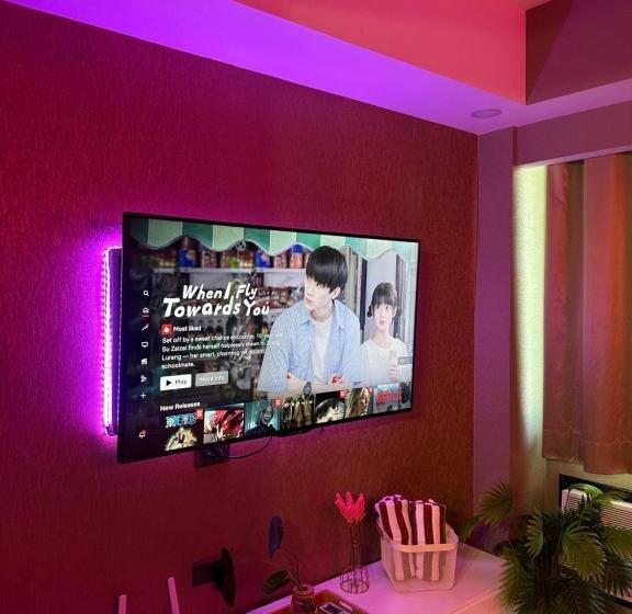 اتاق استاندارد با بالکن, Azure Paranaque Staycation