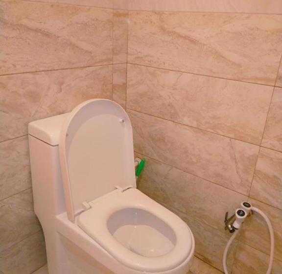 اتاق لوکس, Luxury Guest House Near Agha Khan, Karachi Airport