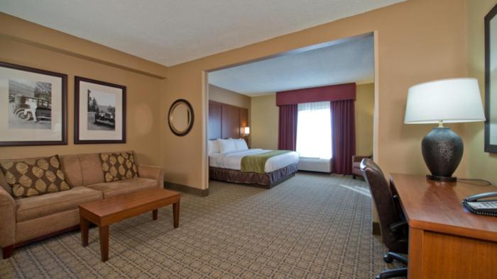 Номер Стандарт Кровать Кинг Адаптированный для Инвалидов, Russell Inn And Suites