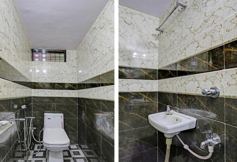 デラックストリプルルーム, Oyo Mayur Hotel & Guest House