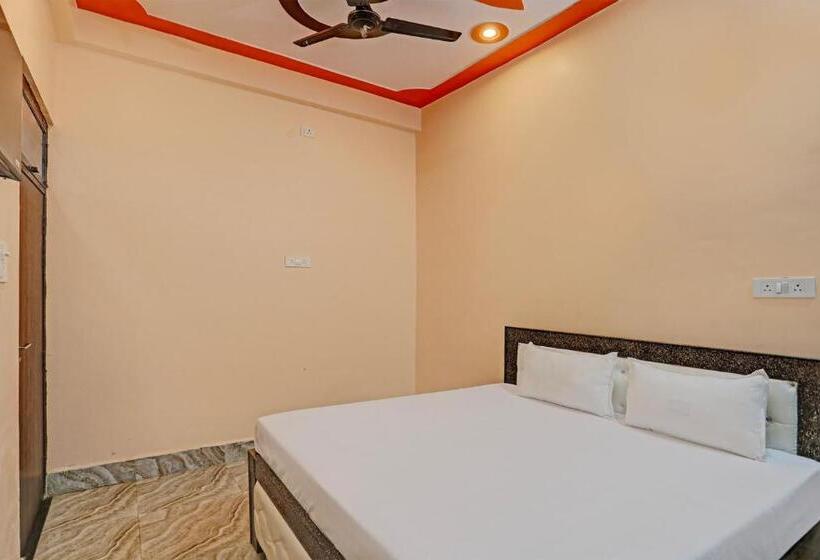 デラックストリプルルーム, Oyo Mayur Hotel & Guest House