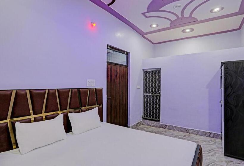 デラックストリプルルーム, Oyo Mayur Hotel & Guest House