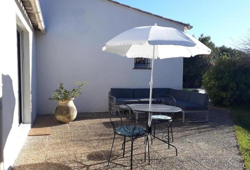 اتاق استاندارد با چشم‌انداز دریا, Chambre Bed And Breakfast Dans La Villa Cypra