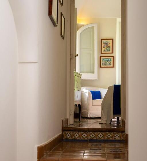 Номер Стандарт, Casa Mercè Positano