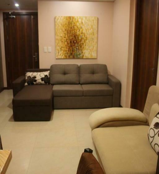 Люкс, Kew Hotel Tagbilaran