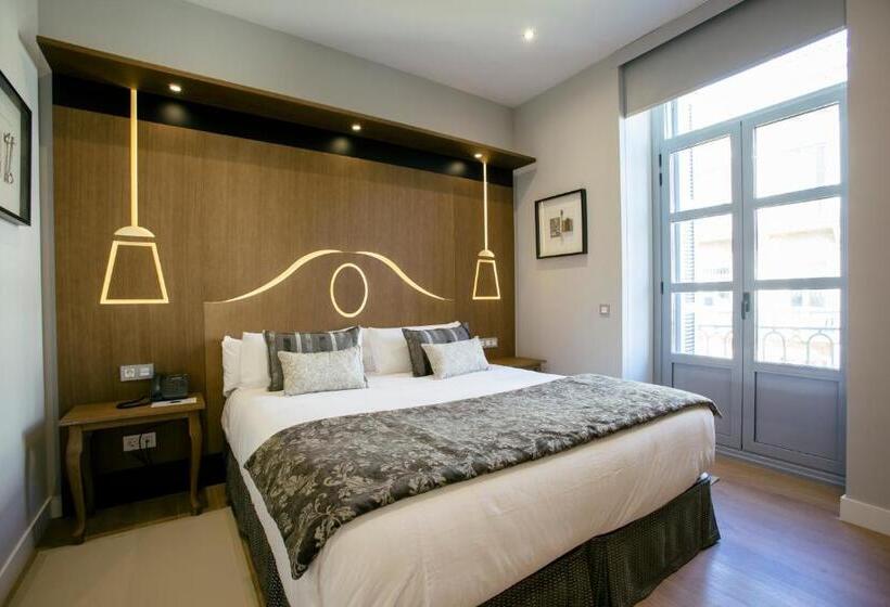 شقة 3 غرف, Legazpi Doce Rooms & Suites