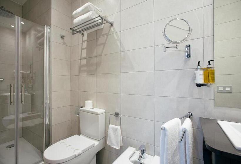 إستديو قياسى مزود بشرفة, Legazpi Doce Rooms & Suites