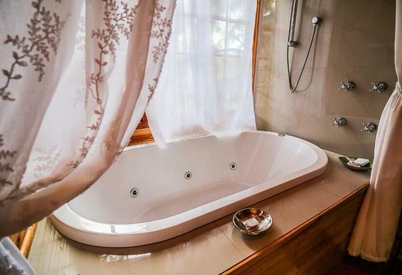 Дом 1 Спальня, Vindoux Tree House Guest Farm & Spa