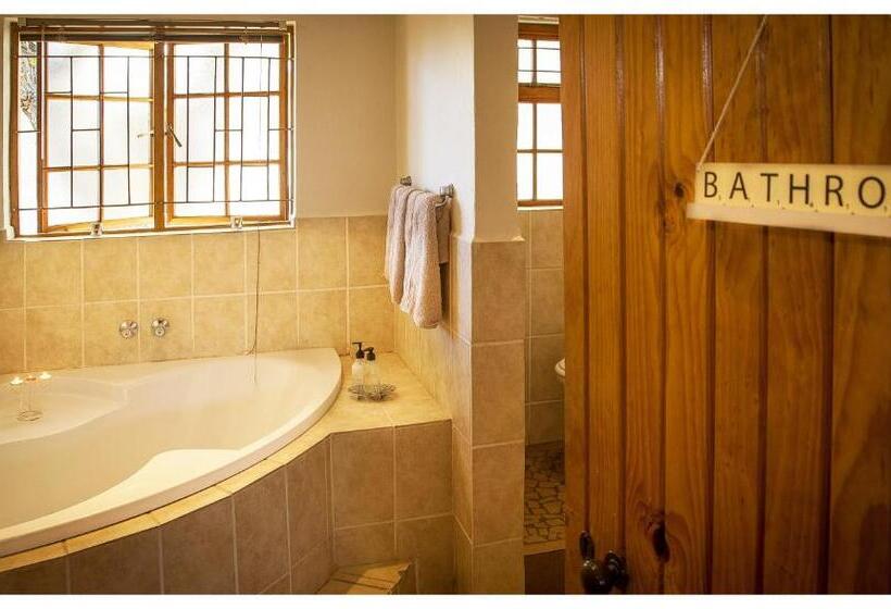Шале 1 Спальня, Vindoux Tree House Guest Farm & Spa