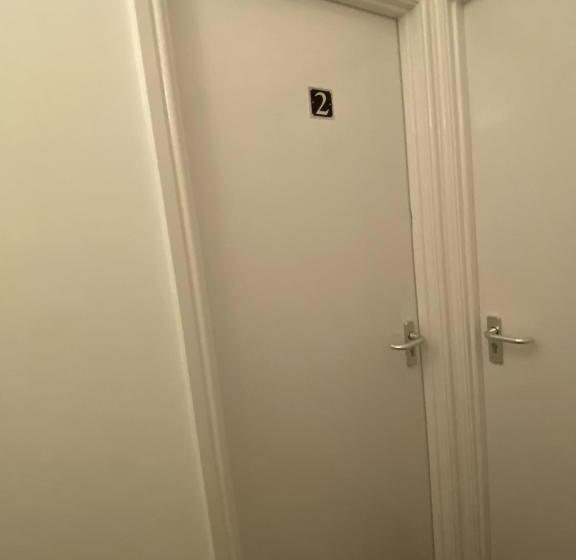 Номер Стандарт, Cosy 3bd Guesthouse. Private Bathrooms