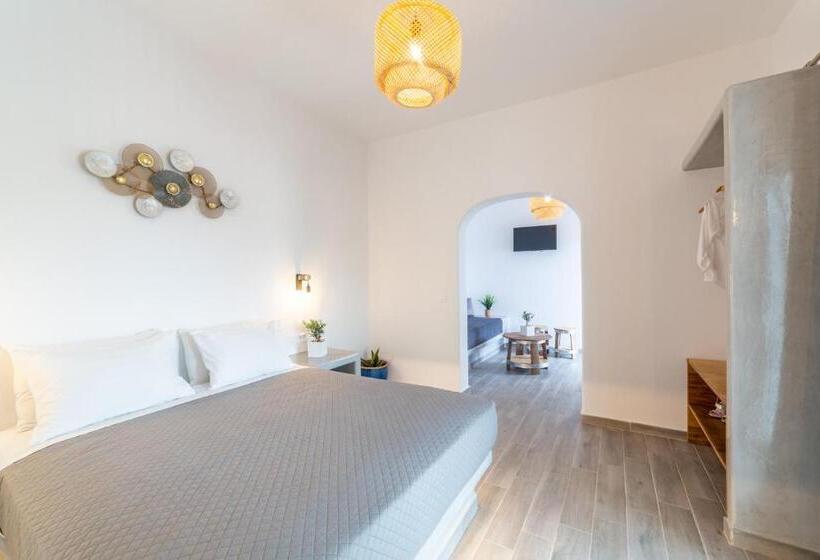 Номер Deluxe, Athiri Luxury Suites