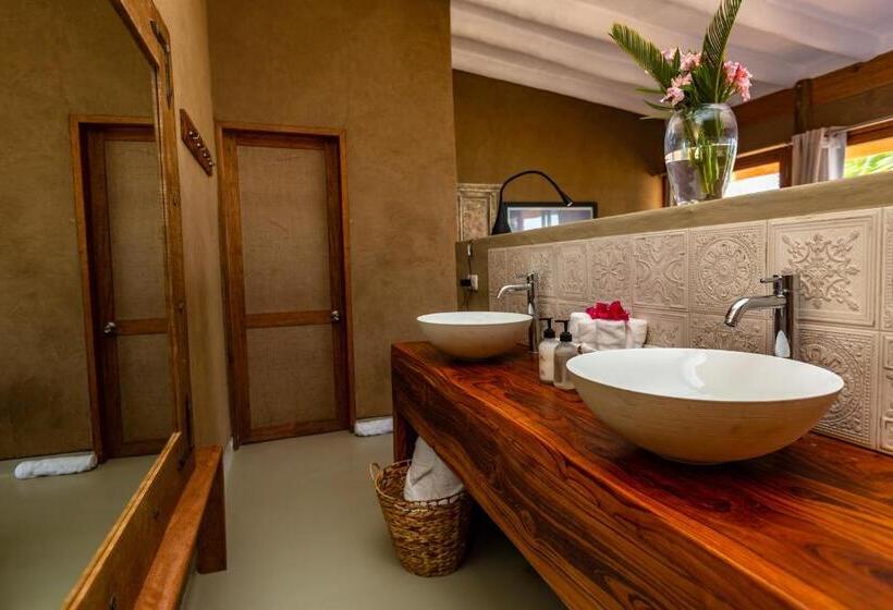 Люкс Кровать Кинг, Adobe Villas
