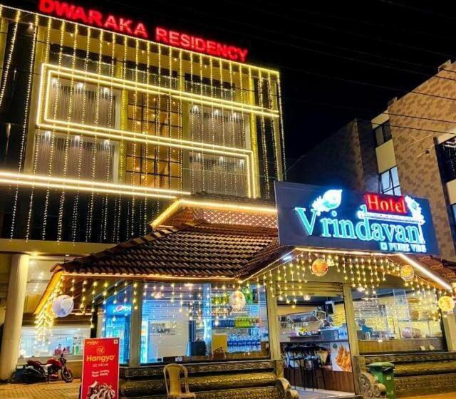 Quarto deluxe, Dwaraka Residency