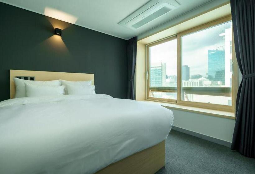 家庭套房, The Stay Hue Myeongdong