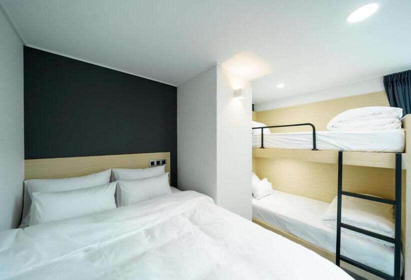 家庭山景房, The Stay Hue Myeongdong