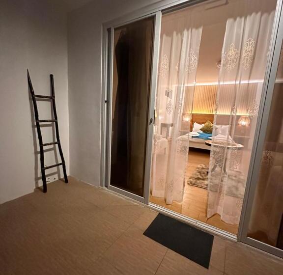 Семейный Номер, Casa Del Beach House
