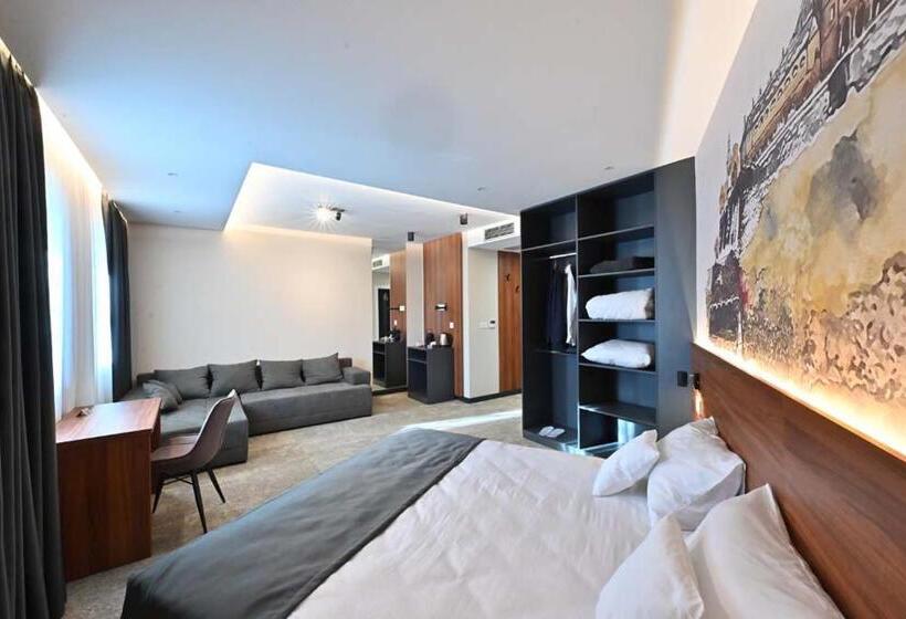 اتاق خانوادگی, Tvrdjava Rooms   Novi Sad