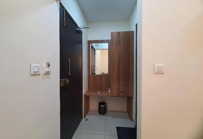 스탠다드 룸, Deepakam Inn