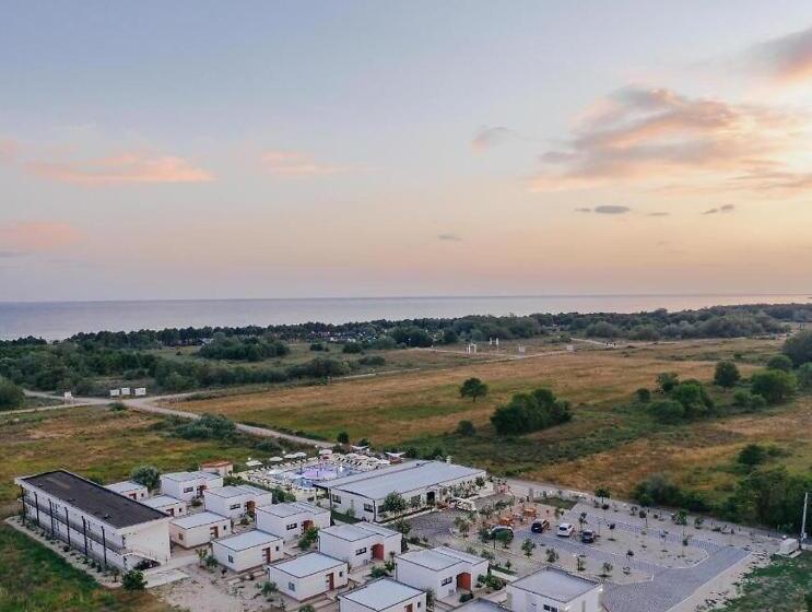 آپارتمان 1 خوابه, Imperial Family Resort