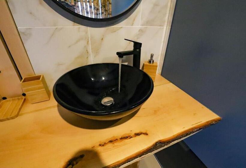 Номер Стандарт Вид на Сад, L Hôtel Enfoncé, Chambres D Hôtes