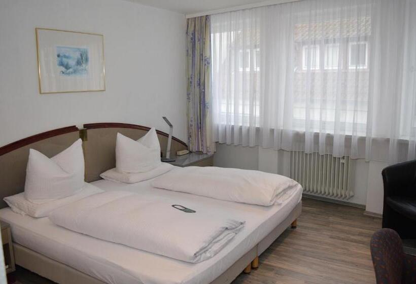 Номер Стандарт, Boardinghaus Zu Coburg