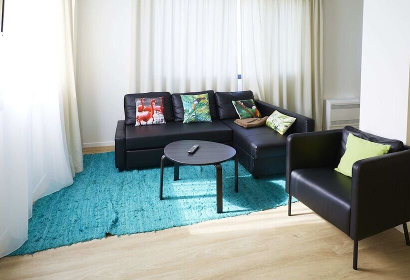Люкс Deluxe 2 Спальни, Apparthotel La Girafe
