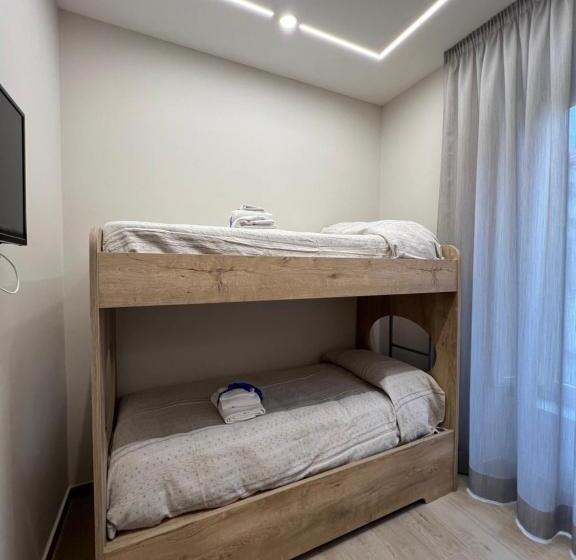 سوئیت با وان آب گرم, Relais Piazza Del Plebiscito B&b