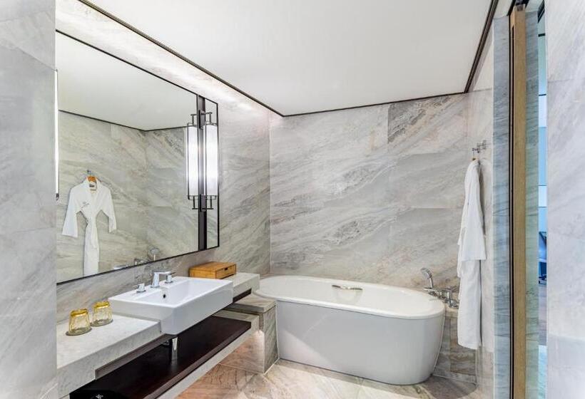 Номер Клуб, Sheraton Grand Hangzhou Binjiang