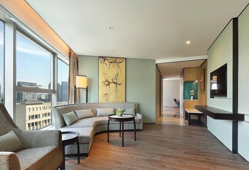 Люкс Клуб, Sheraton Grand Hangzhou Binjiang
