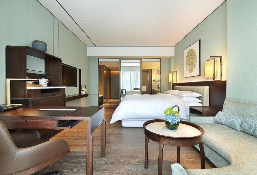 Номер Классика Кровать Кинг, Sheraton Grand Hangzhou Binjiang