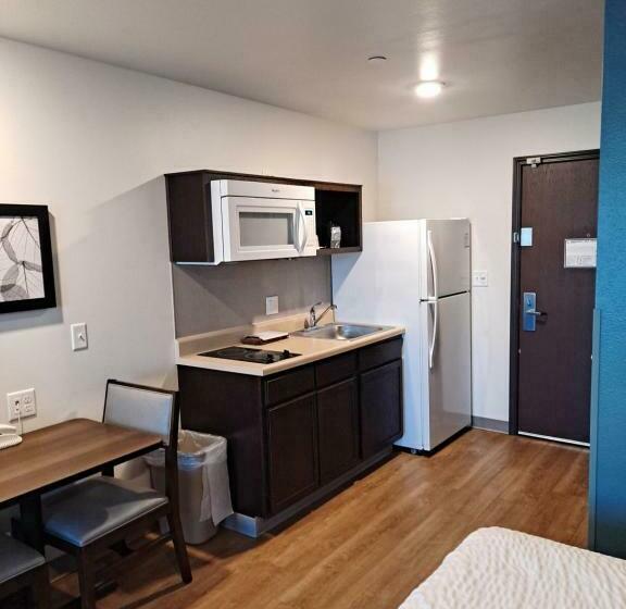 Chambre Standard 2 Lits Doubles, Woodspring Suites Fargo North Near Ndsu