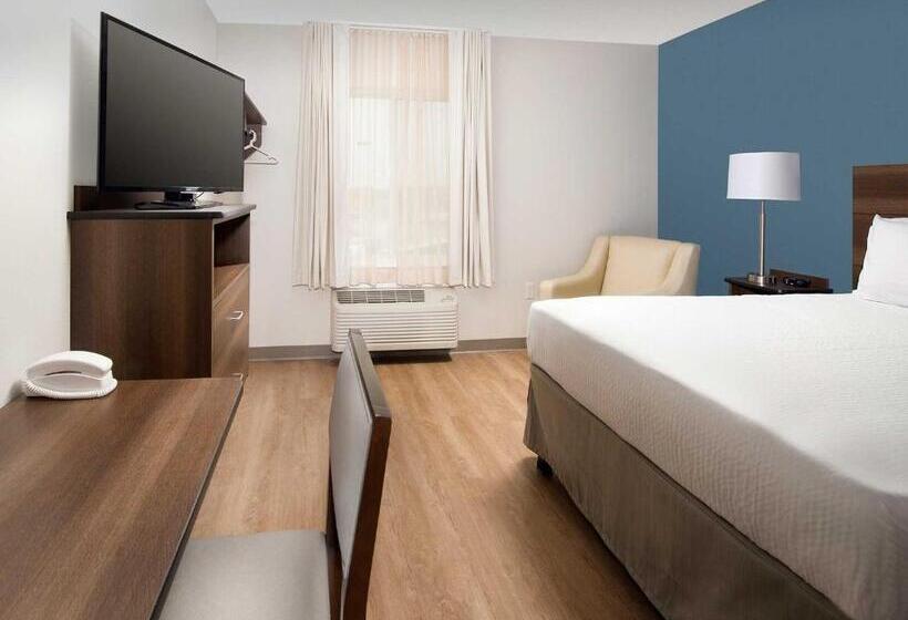 Chambre Standard Adaptée aux Personnes à Mobilité Réduite, Woodspring Suites Fargo North Near Ndsu