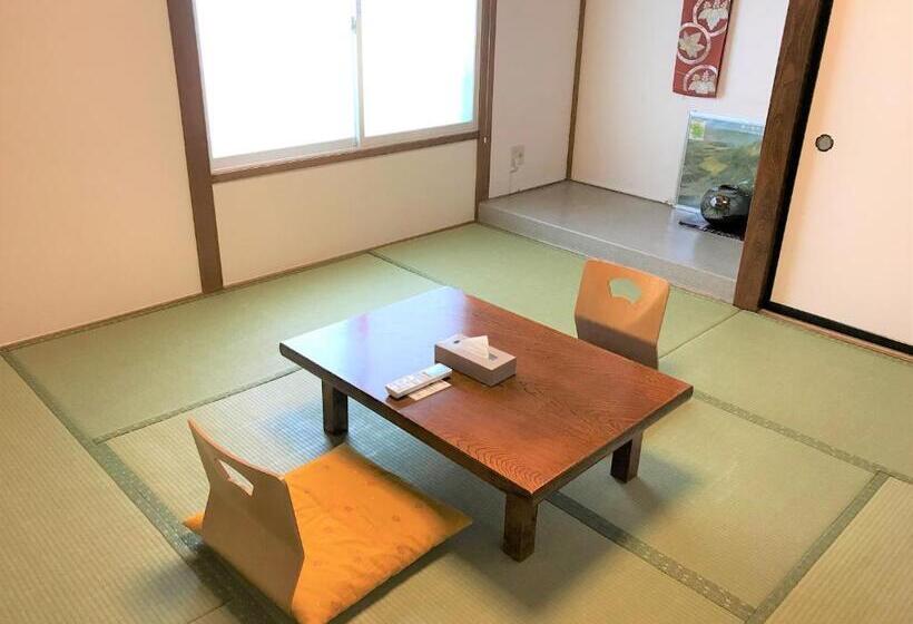 Номер Economy, K S House Fuji View   Travelers Hostel