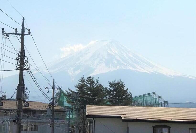 Номер Basic, K S House Fuji View   Travelers Hostel