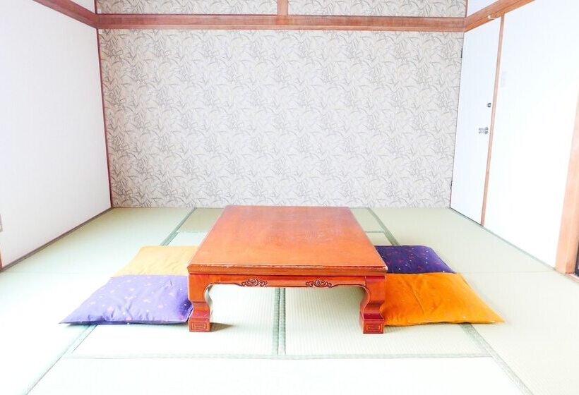 Номер Economy, K S House Fuji View   Travelers Hostel
