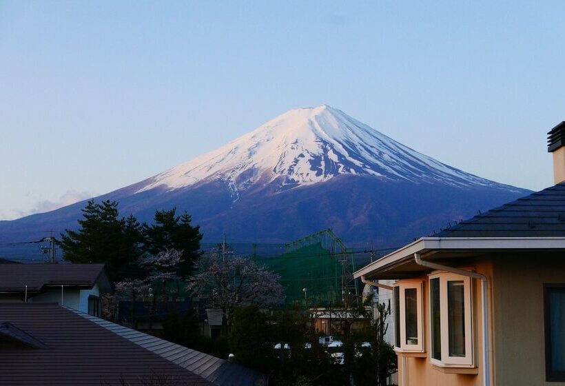 Номер Basic, K S House Fuji View   Travelers Hostel