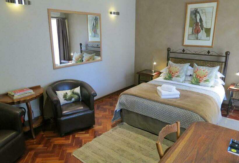 חדר משפחתי, Dias Guest House