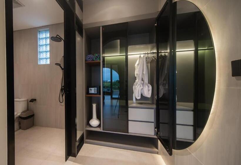 Люкс Deluxe Кровать Кинг, Alsava Villa And Suites Canggu