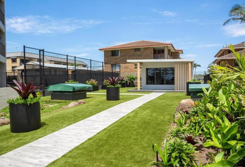 آپارتمان اقتصادی دو خوابه, Burleigh Esplanade Apartments