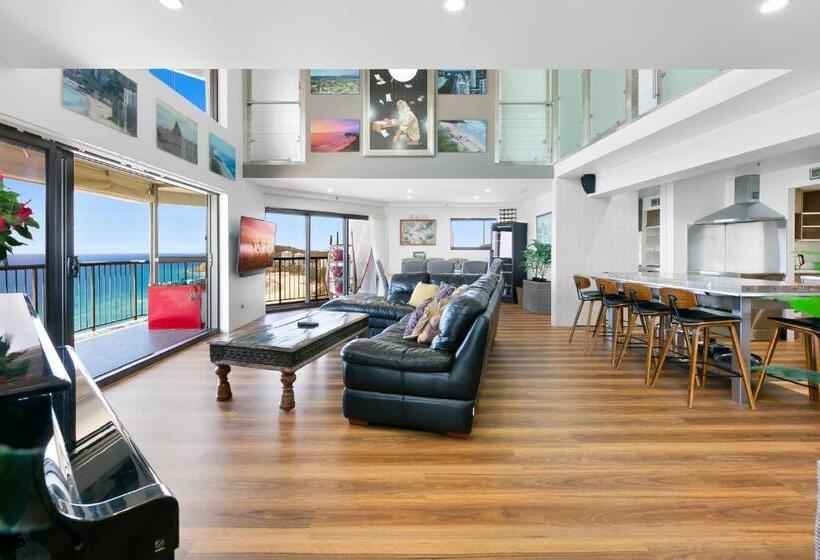 1 Bedroom Penthouse Apartment, Burleigh Esplanade Apartments