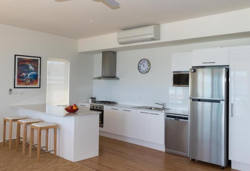 Апартаменты Ejecutiva 2 Спальни, Canal Rocks Beachfront Apartments