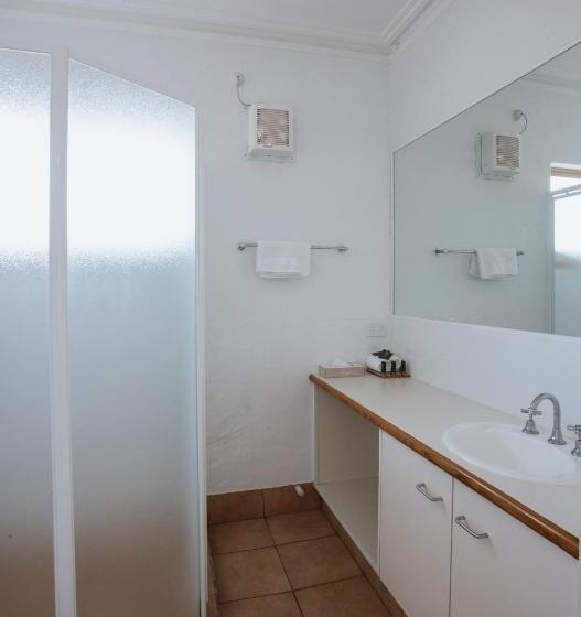 Апартаменты 1 Спальня Нижний Этаж, Canal Rocks Beachfront Apartments