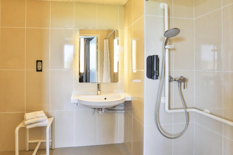 Номер Стандарт, B&b Hotel La Roche Sur Yon