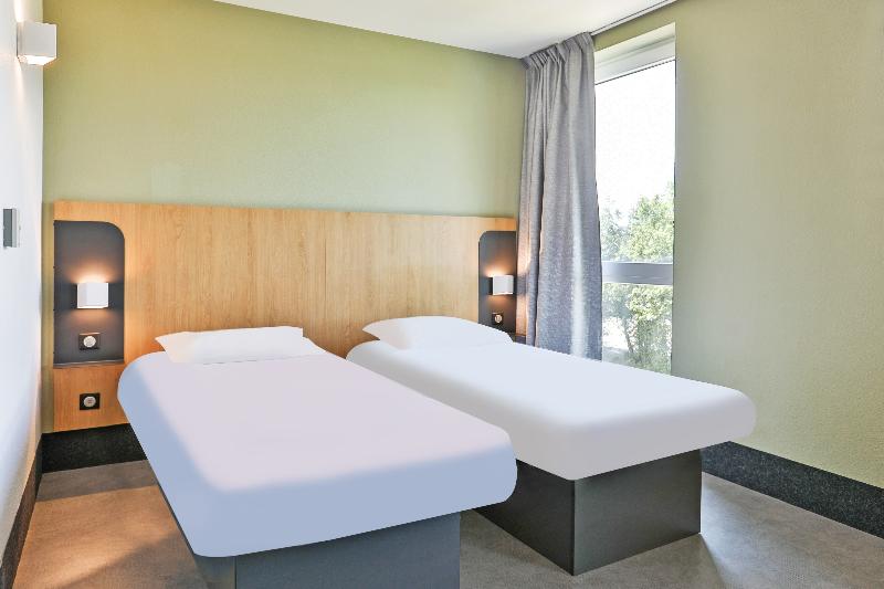 Номер Стандарт, B&b Hotel La Roche Sur Yon